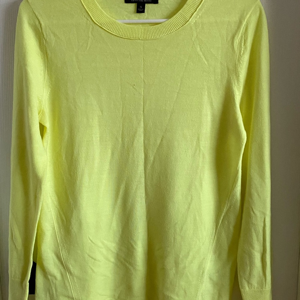 Banana republic  extra fine Merino